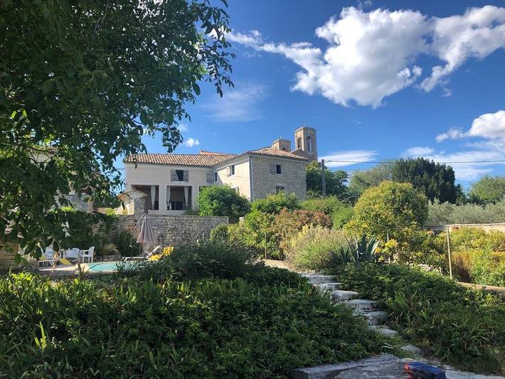 Chambre d’hôte pour 2 personnes, avec piscine et jardin