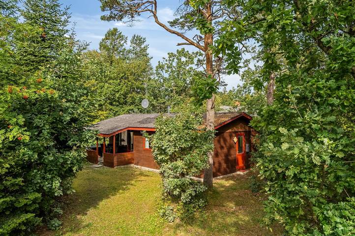Ferieudlejning for 6 personer, med Terrasse i Øster Hurup