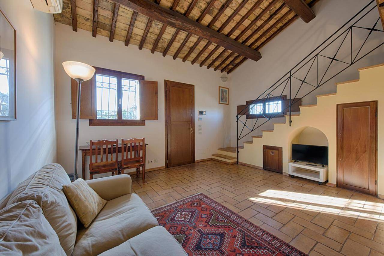 Residenza d'Epoca Pietra Di Ponente in Ciampino, Castelli Romani