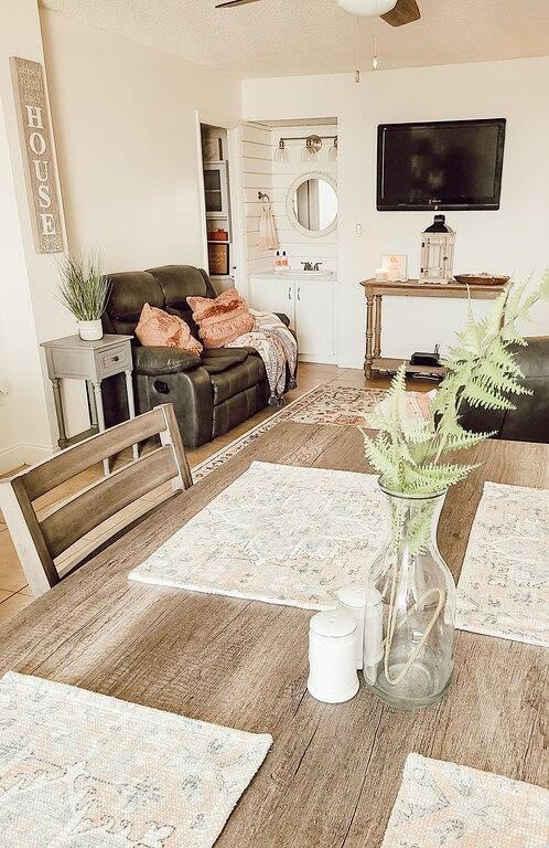 Ferienwohnung für 6 Personen, mit Pool und Balkon - 1