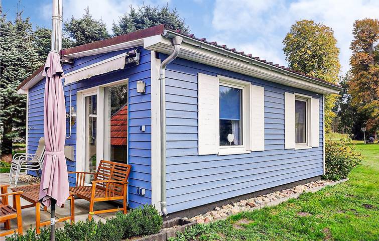 Ferienhaus für 2 Personen, mit Terrasse und Garten sowie Seeblick in Heidesee