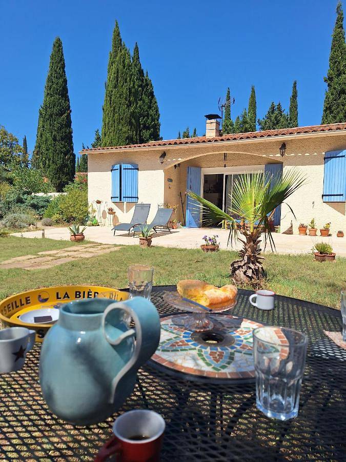 Maison d’hôte pour 2 personnes, avec Balcon et Terrasse ainsi que Jardin et Vue à Arles
