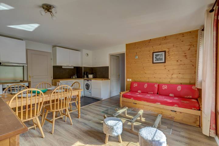 Apartamento de vacaciones para 8 personas, con balcón además de piscina y sauna - 1