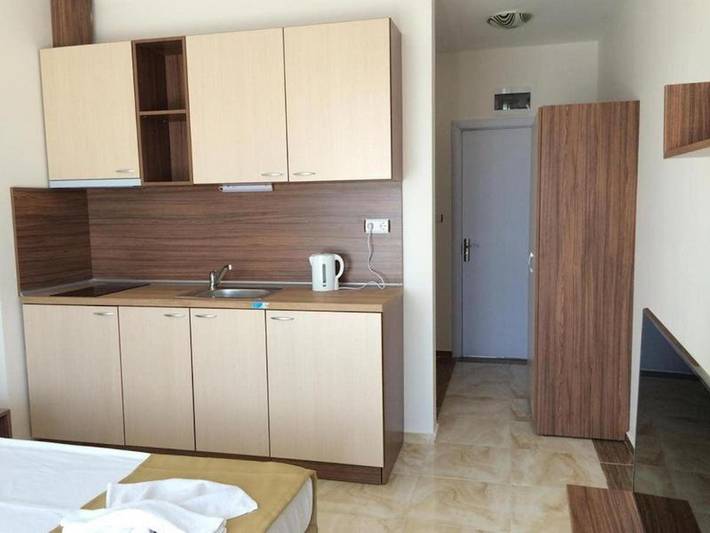 Ferienhaus für 2 Personen, mit Meerblick und Balkon sowie Terrasse und Garten