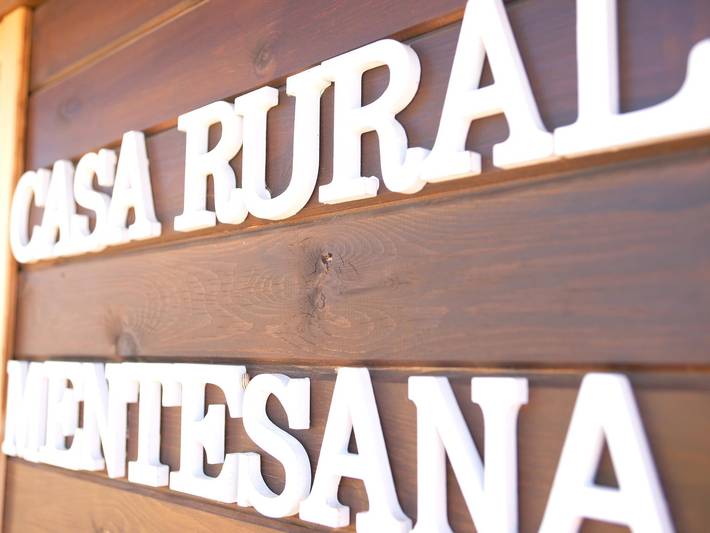 Casa rural para 12 personas, con terraza además de jardín y piscina, Se admiten mascotas en Castilla-La Mancha - 4