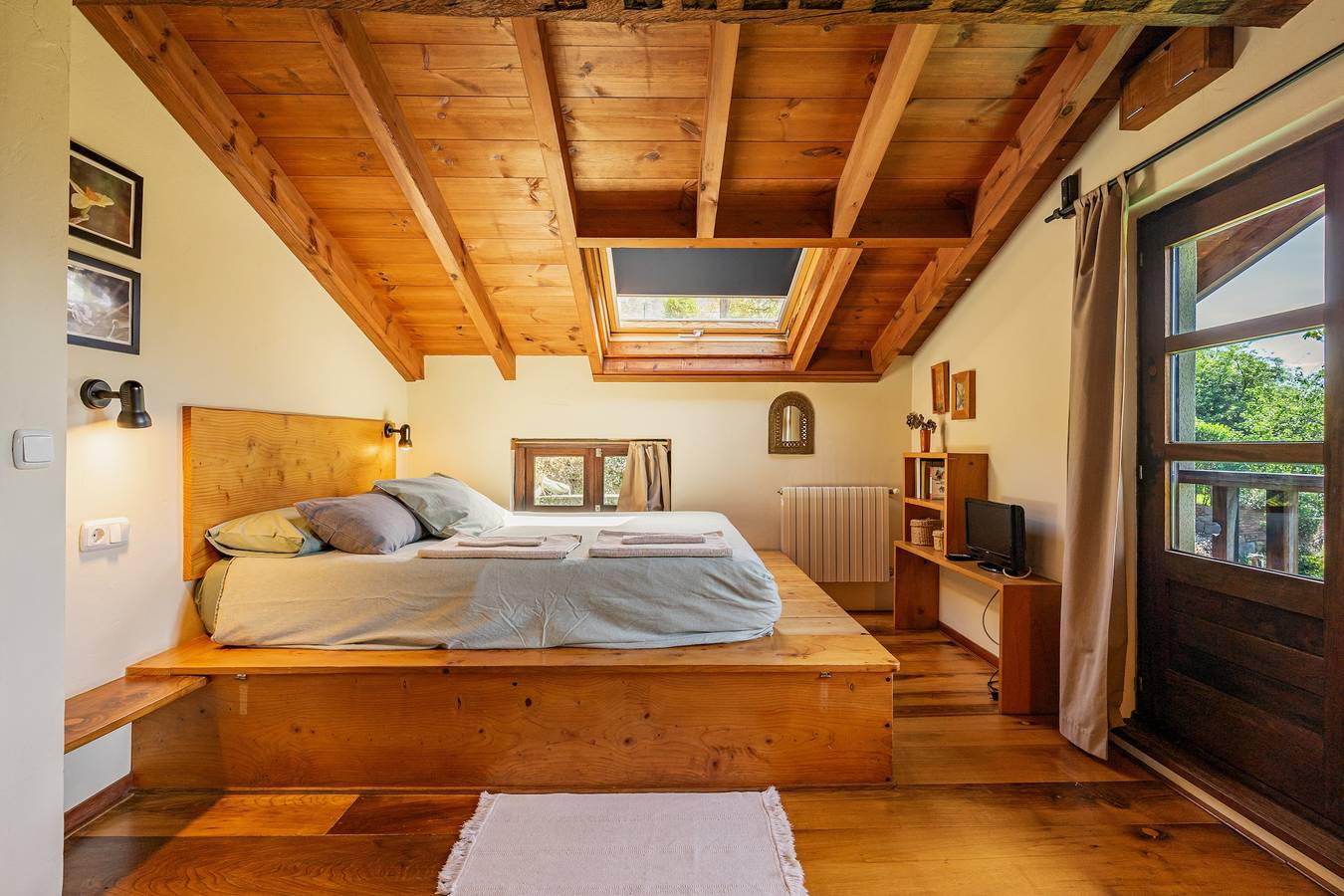 Vakantiehuis 'La Llosa Del Valle' met Uitzicht op de Bergen, Privé Terras en Eigen Tuin, foto 11