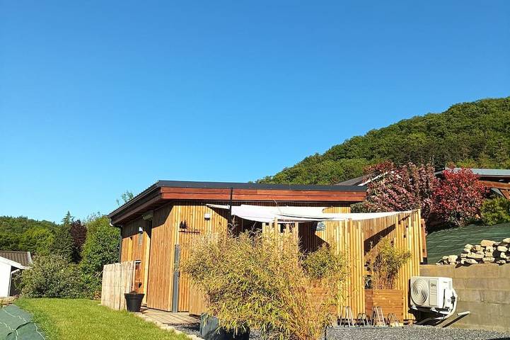 Gîte pour 2 personnes, avec jardin ainsi que jacuzzi et terrasse à Liverdun