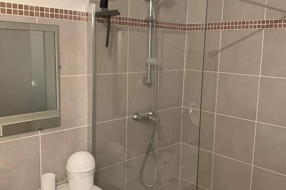 Entire apartment, Apartment in a very quiet, secure residence in Roussillon, Parc naturel régional du Luberon