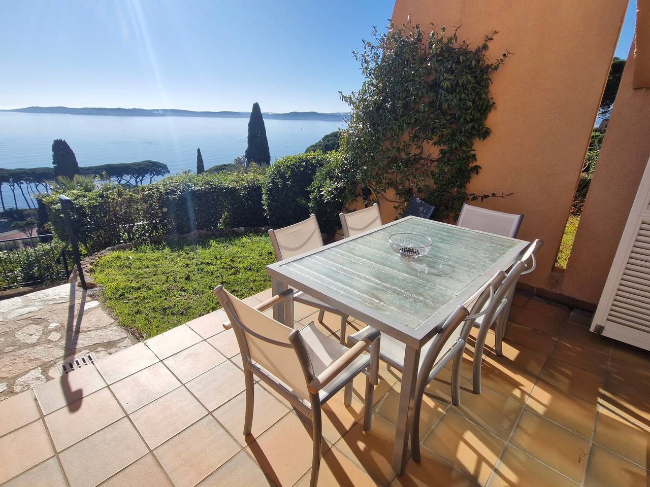 Entire apartment, 3-room apartment with Wifi and terrace in Sainte-Maxime in Sainte-Maxime, Draguignan region