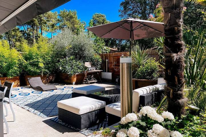 Gîte pour 6 personnes, avec jacuzzi ainsi que terrasse et sauna dans Plage des Estagnots