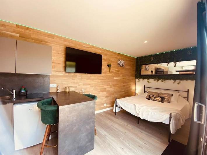 Location de vacances pour 2 personnes, avec jacuzzi ainsi que jardin et terrasse dans Uriménil - 3