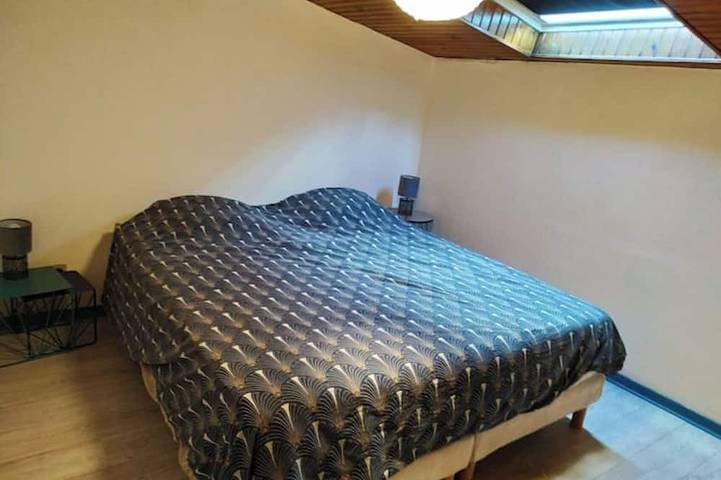 Location de vacances pour 8 personnes, avec terrasse, animaux acceptés dans Boulazac Isle Manoire - 2