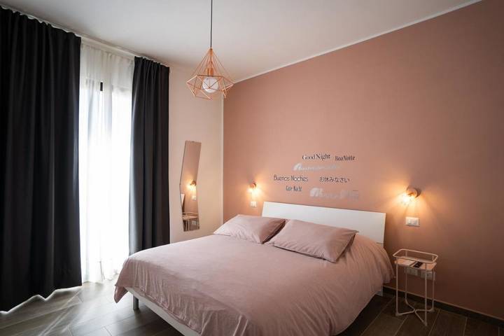 Casa vacanza per 2 persone, con Balcone e Terrazza nonché Giardino e Panorama a Valenzano