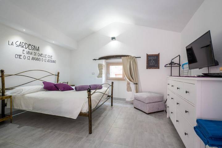 Maison d’hôte pour 2 personnes, avec terrasse et vue à Bosa - 3