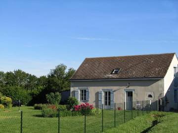 Gîte pour 6 personnes, avec jardin à Channay-sur-Lathan