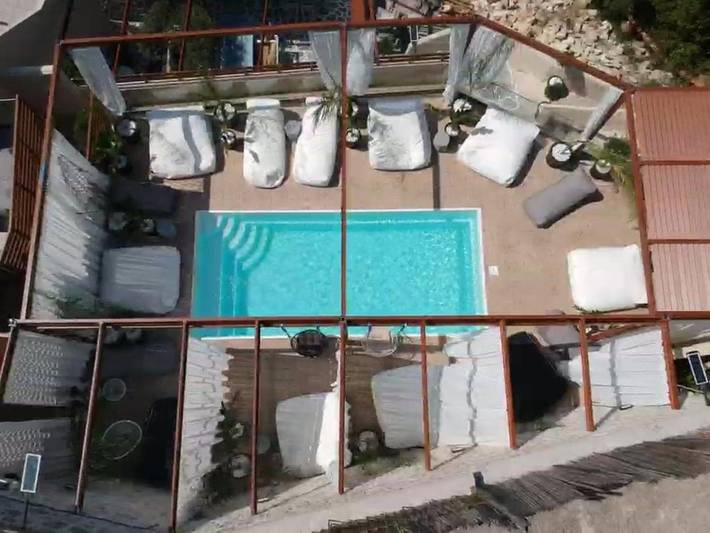 Maison d’hôte pour 5 personnes, avec jardin et piscine ainsi que vue et vue sur le lac à Réthymnon - 2