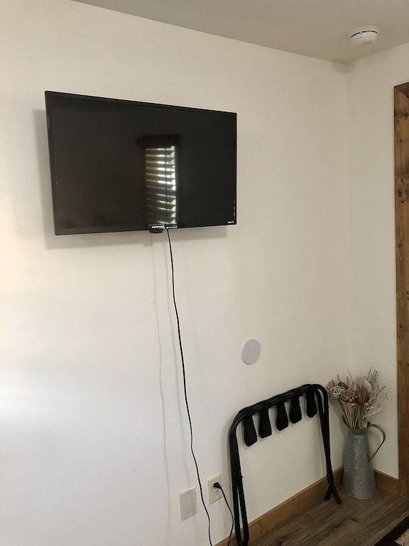 Elk View Cabin in Gardiner, Absaroka Range