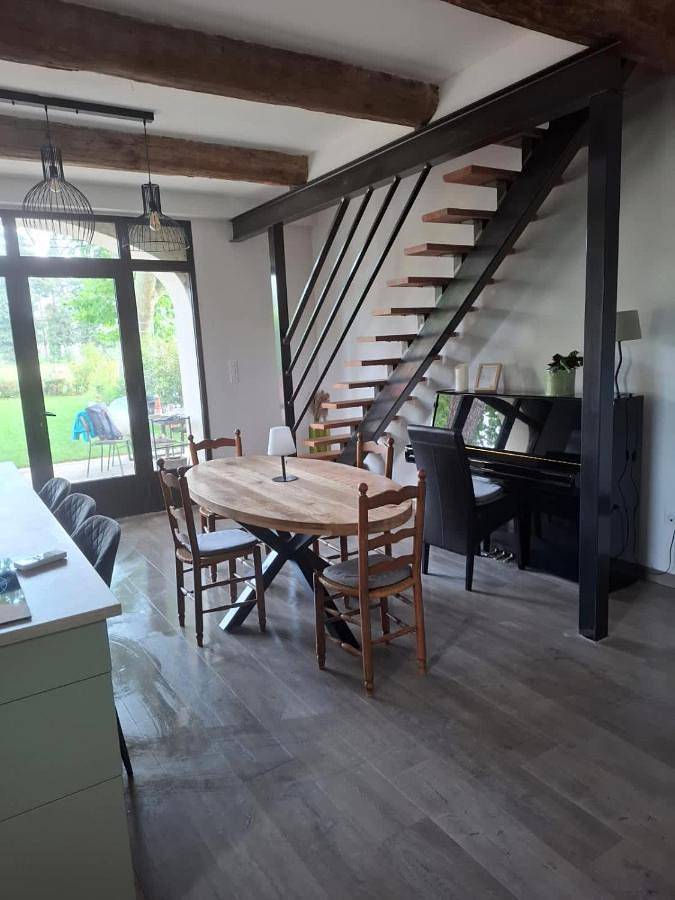 Location de vacances pour 6 personnes, avec jardin ainsi que piscine et terrasse à Saint-Andiol - 2