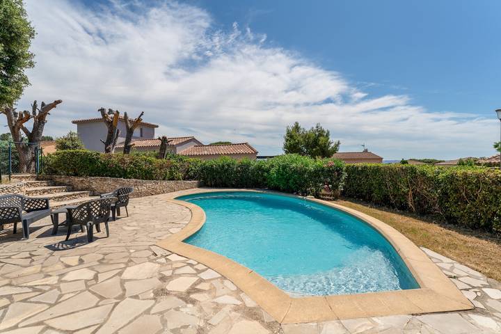 Casa Vacacional 'La Provençale' con Piscina Privada, Terraza Privada y Wi-Fi in Châteaurenard, Region de Arles