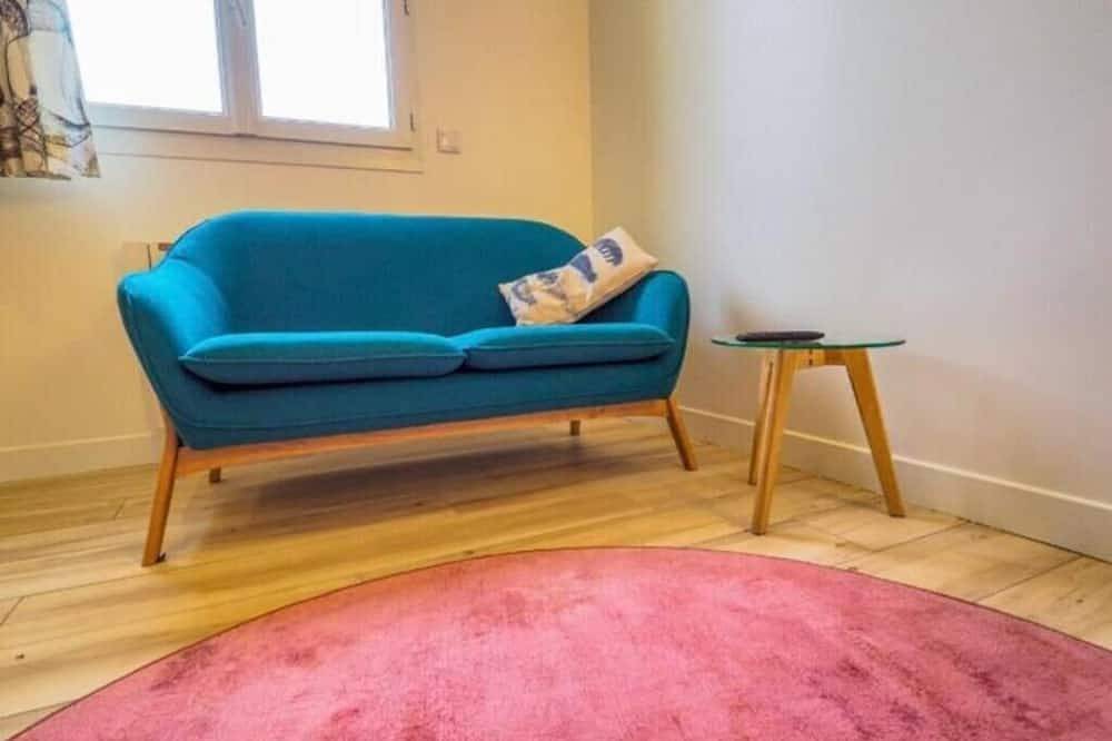 T2 house with terrace and private parking, near M4 and Rer B in Bagneux, Hauts-de-Seine