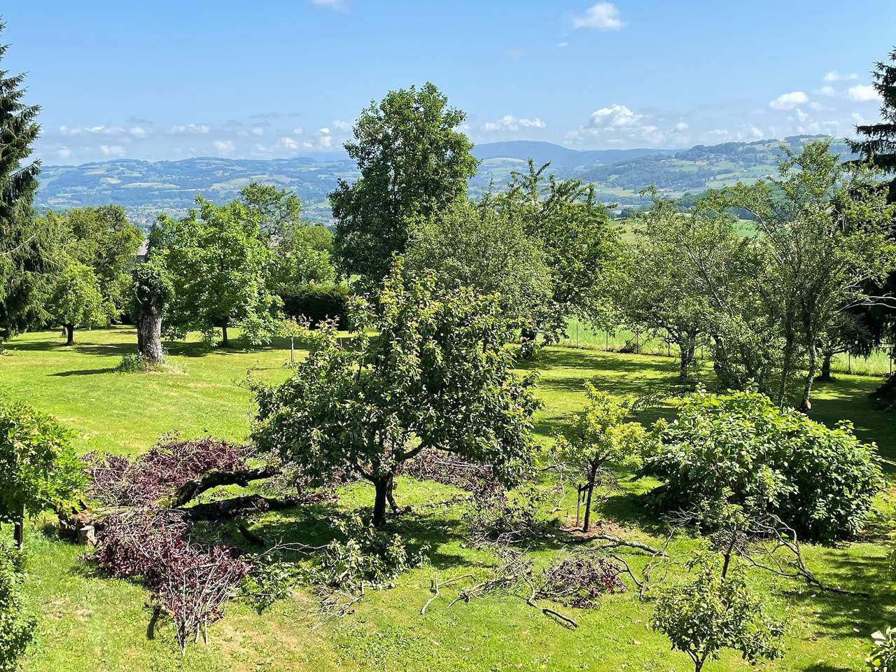 Ganze Wohnung, Apartment 'Les Jardins De Vergona' mit Bergblick, Gemeinschaftsgarten und Wlan in Massingy, Annecy und Umgebung