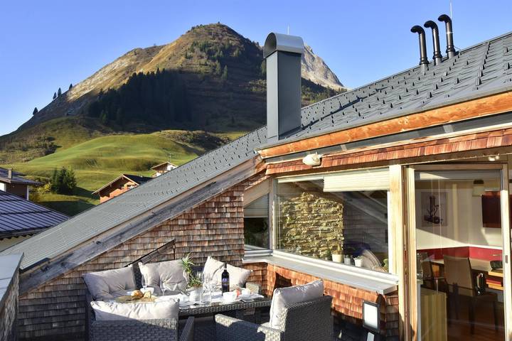 Appartement voor 5 personen, with Balkon and Terras as well as Tuin and Zwembad in Warth