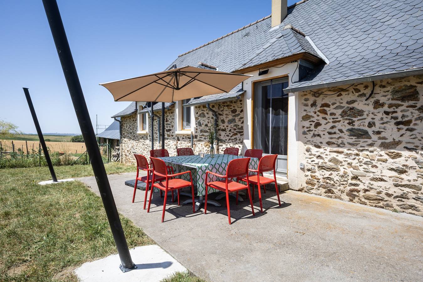 Gite Le Ginestou avec terrasse et jardin privés in Almont-les-Junies, Aveyron
