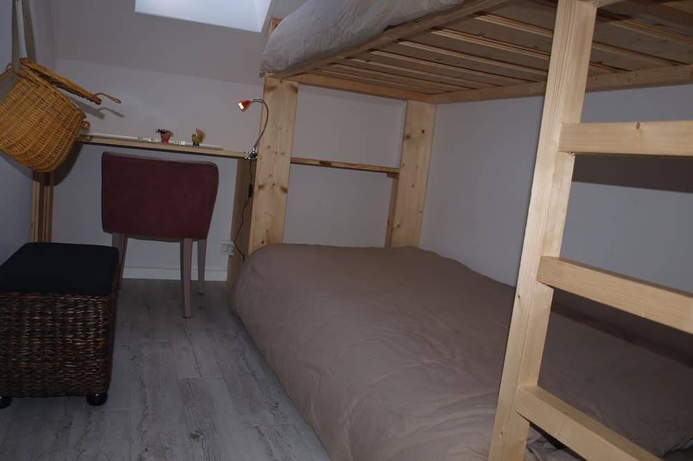 Entire apartment, Bright apartment 200m from the sea and coastal path in Île-Tudy, Côte de Cornouaille