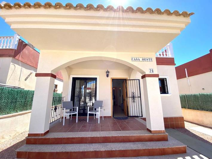 Casa rural para 4 personas, con jardín además de piscina para niños y piscina en Torrevieja - 4