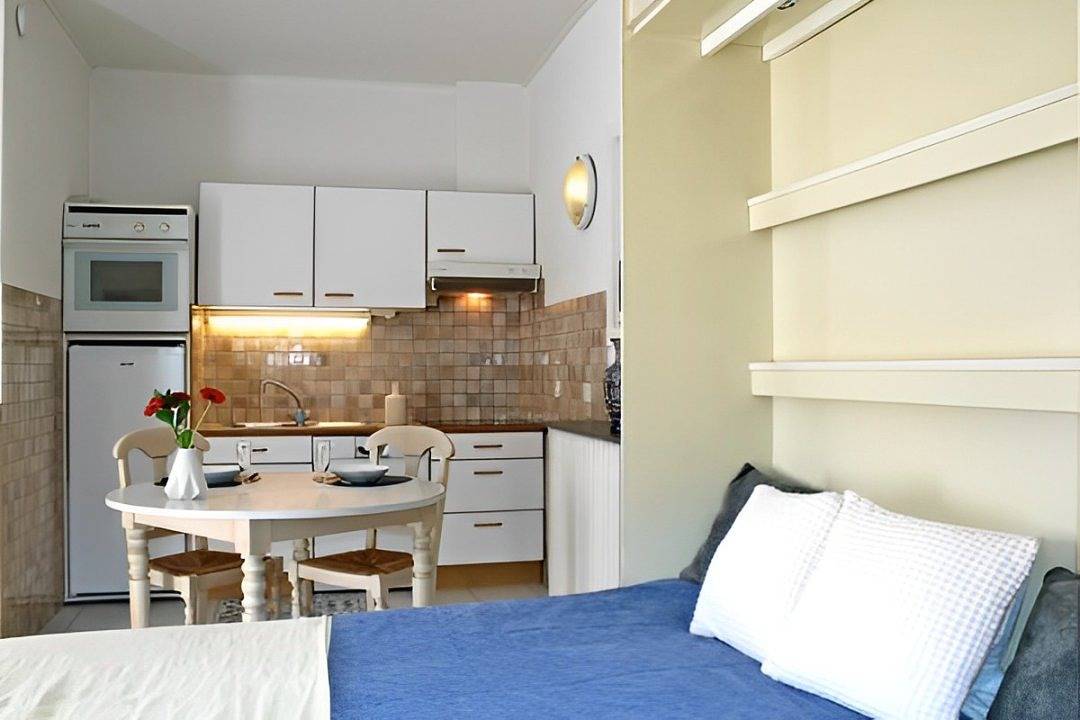 Studio entier, Studio pour deux personnes, plage à 100 mètres in Saint-Palais-sur-Mer, Côte de Beauté
