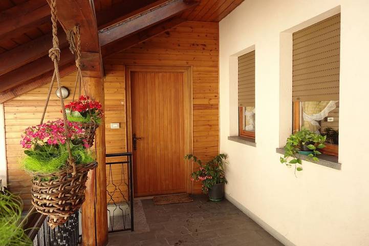 Entire apartment, Cozy apartment - central entrance to the Gran Paradiso valleys in Trepont, Comune di Villeneuve