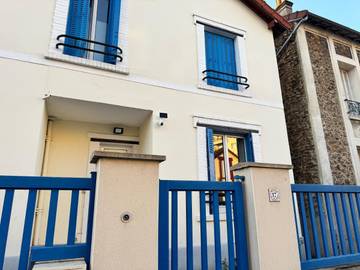 Gîte pour 2 personnes, avec jardin et vue, animaux acceptés à Bondy