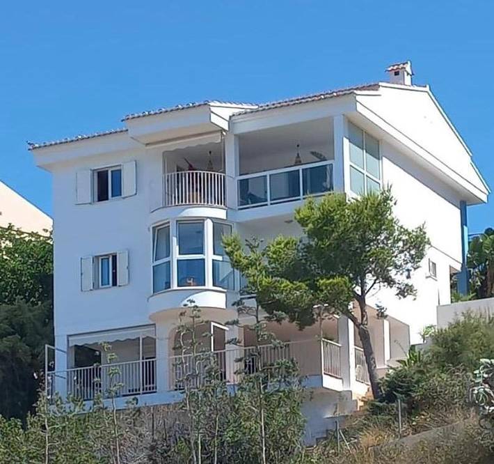 Villa voor 8 personen, with Balkon and Terras as well as Tuin and Zwembad in Natuurpark Albufera de València