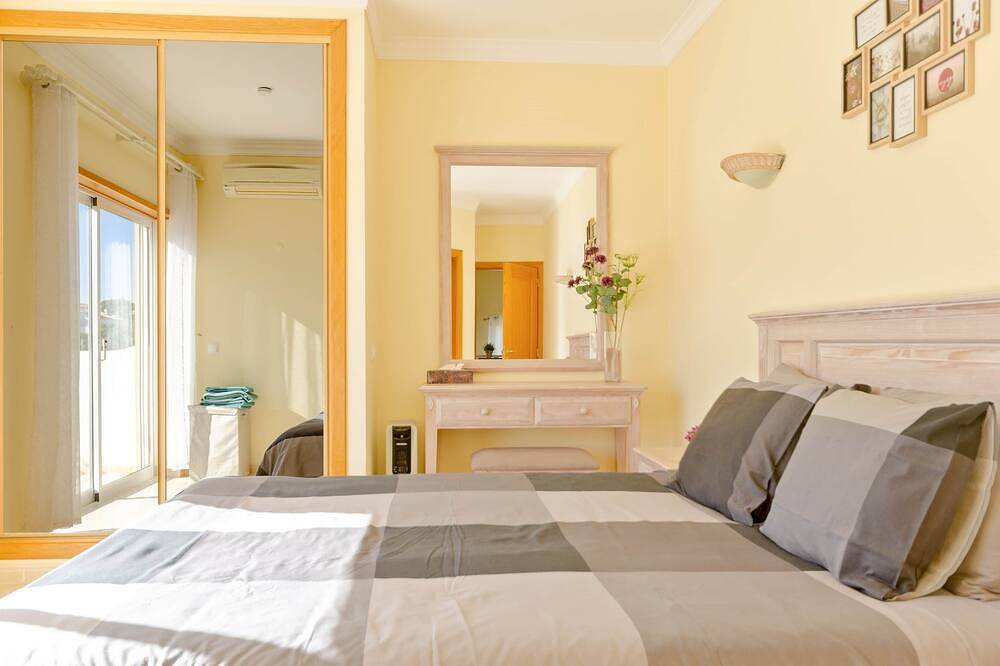 4 Bedroom Villa on Oasis Parque, Alvor in Portimão, Faro District