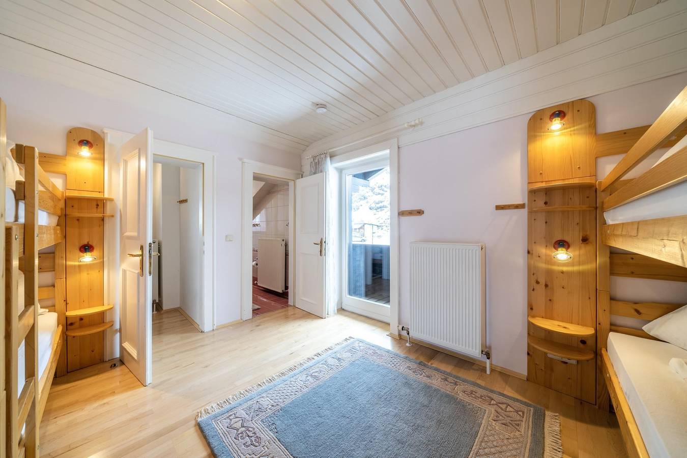 Ganze Ferienwohnung, Heidi-Alm Lodge in Reichenau (Österreich), Nockberge
