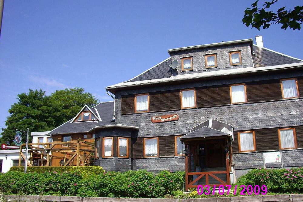 Ganze Wohnung, Siegmundsburger Haus Werraquelle hier Fewo \"Talblick\" - Familientreffen in Neuhaus am Rennweg, Rennsteig