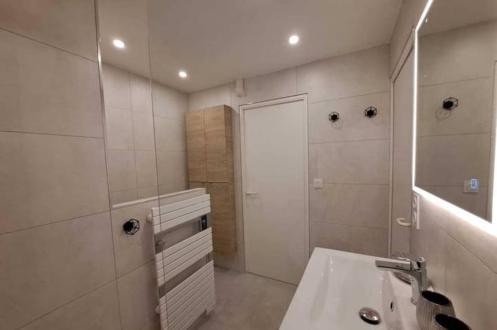 Appartement entier, ⭐️Rare🌞🌴Bord De Mer, Fibre,Terrasse,Piscine,Parking⭐️ in Antibes, Côte méditerranéenne (France)