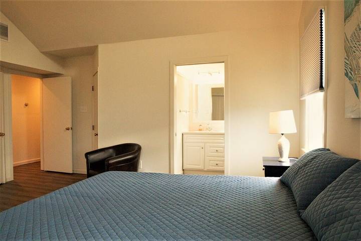 Vacation rental for 10 people, with terrace and pool in Stone Harbor