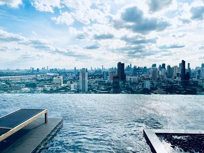 Loft voor 2 personen, with uitzicht and tuin as well as sauna and zwembad in Bangkok