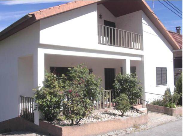 Gîte pour 4 personnes, avec balcon et vue dans Belmonte - 3