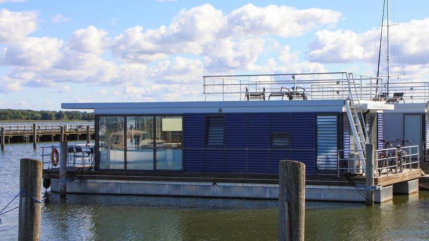 Boot für 4 Personen, mit Terrasse in Ribnitz-Damgarten