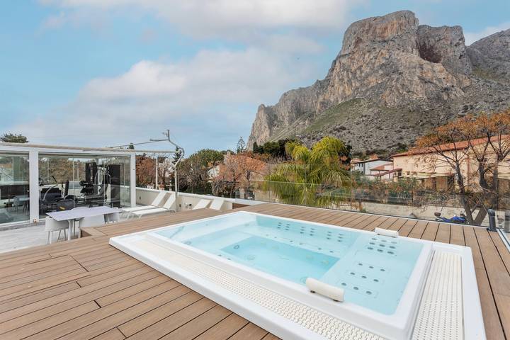 Ferienhaus mit Meerblick für 5 Personen, mit Whirlpool und Garten in Palermo - 2