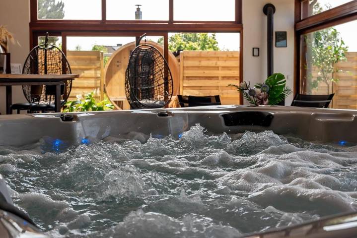 Chambre d’hôte pour 2 personnes, avec vue ainsi que jardin et sauna, animaux acceptés à Braives