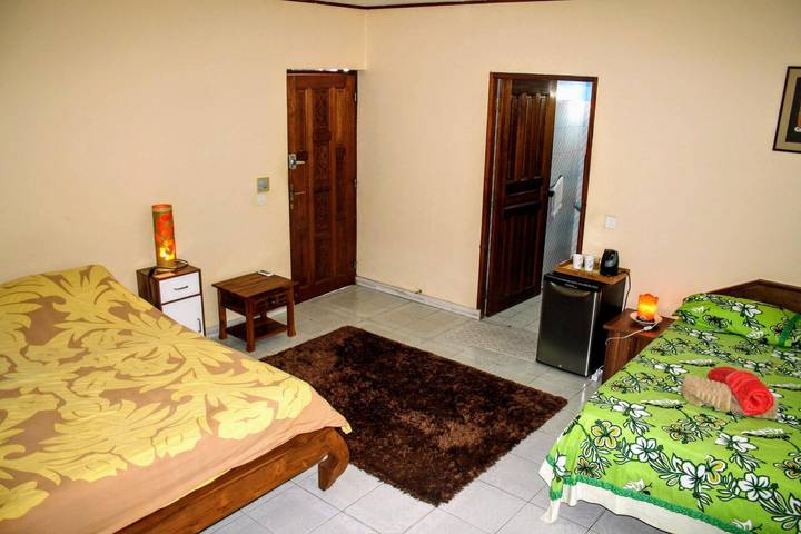 Gîte pour 4 personnes, avec jardin ainsi que piscine et balcon dans Tahiti - 2