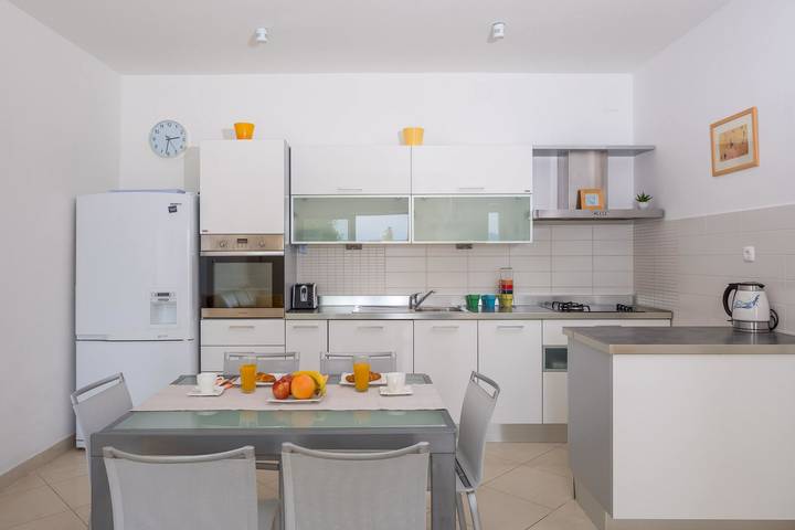 House Karlo in Pisak, Omis-Riviera
