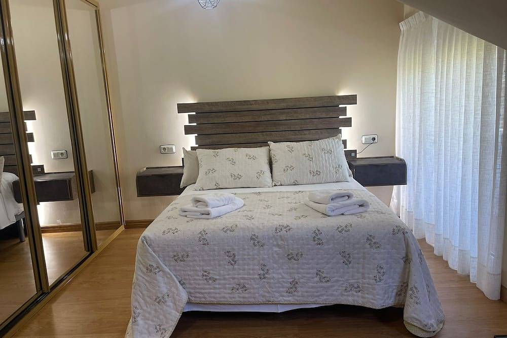 Trasgu House for 6 people in Infiesto in Piloña, Sierra del Sueve