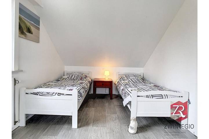 Mooi ingericht huis, direct aan zee. Binnen 1 minuut met uw voeten in het zand. in Zeeuwse Kust