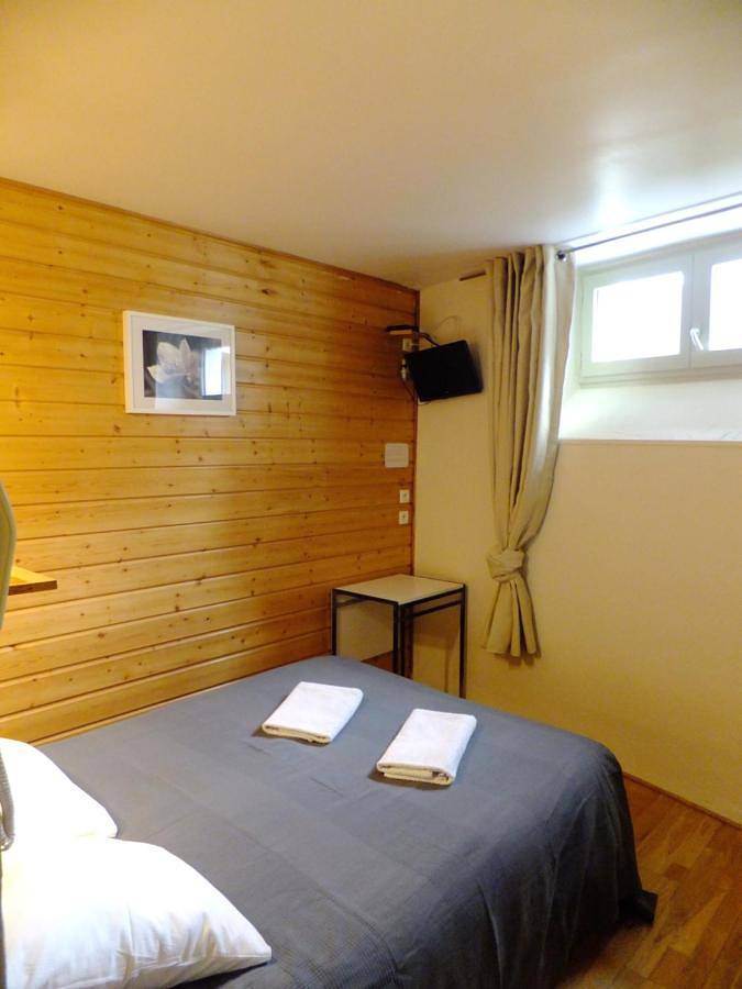 Hôtel pour 4 personnes, avec vue et balcon dans Office De Tourisme De Luz Saint Sauveur - 3