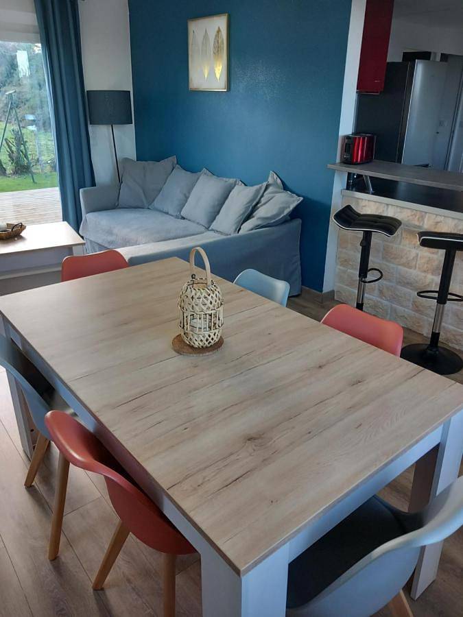 Location de vacances pour 6 personnes, avec vue et jardin à Berville-sur-Mer - 3