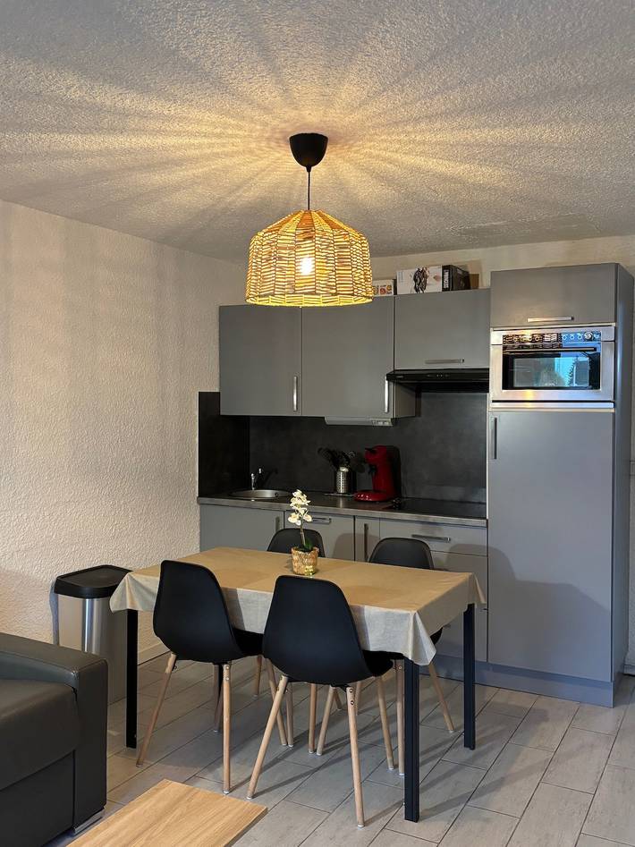 Gîte pour 4 personnes, avec balcon dans Office De Tourisme Des Deux Alpes Front De Neige - 2